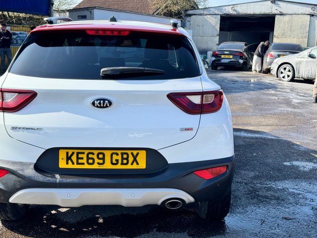 2020 KIA STONIC 1.0 T-GDi Maxx SUV 5dr Petrol DCT Euro 6 (s/s) (118 bhp) - Photo 8