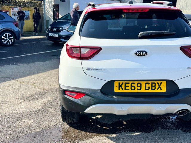 2020 KIA STONIC 1.0 T-GDi Maxx SUV 5dr Petrol DCT Euro 6 (s/s) (118 bhp) - Photo 9