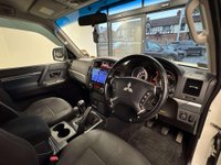 USED 2013 13 MITSUBISHI SHOGUN 3.2 DI-DC SG2 SUV 5dr Diesel Manual 4WD Euro 5 LWB (197 ps) 1 OWNER + ULTRA LOW MILEAGE FSH/LOW MILEAGE/STUNNING CAR
