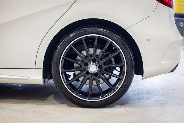 2017 Mercedes-Benz B-Class 2.1L Amg Line 5dr - Photo 2