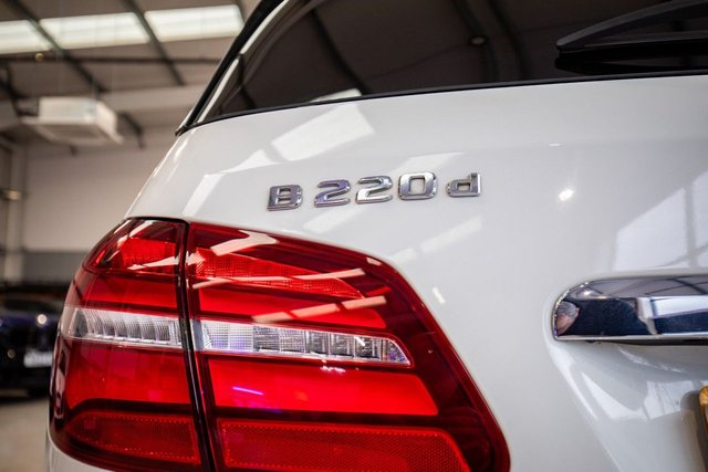 2017 Mercedes-Benz B-Class 2.1L Amg Line 5dr - Photo 8