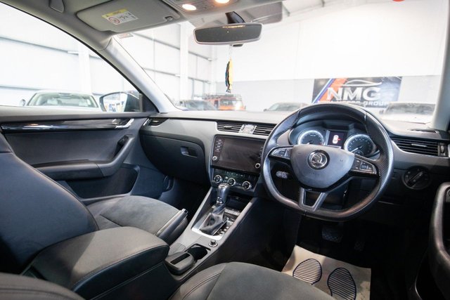 2020 Skoda Octavia 1.6L SE L 5dr - Photo 2