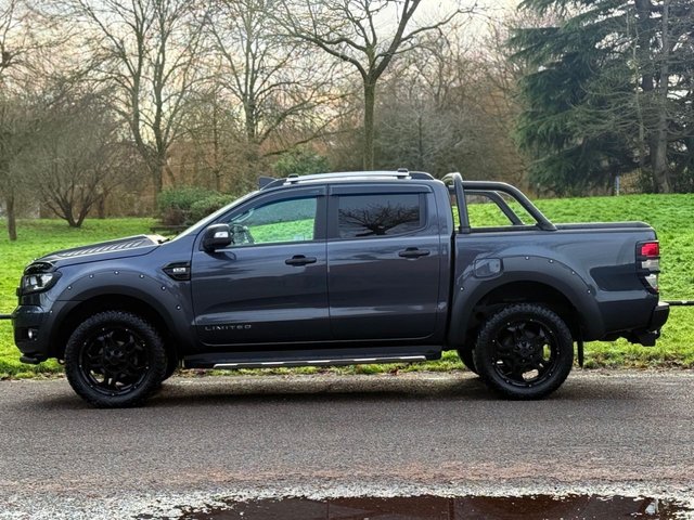 2018 FORD RANGER 2018 3.2 TDCI LIMITED 1 EDITION RAPTOR KIT PICKUP DOUBLE CAB 20" TERRAIN TYRES CAMERA 4DR DIESEL AUTO 4WD EURO 5 (200 PS) - Photo 4