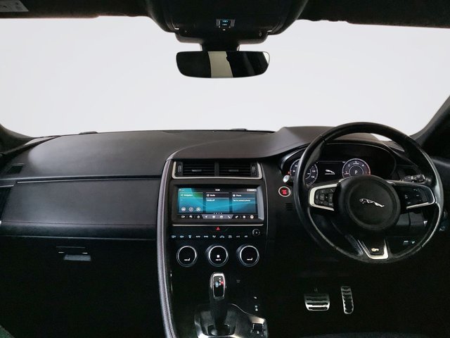 2020 Jaguar E-Pace 2L Chequered Flag 5dr - Photo 3