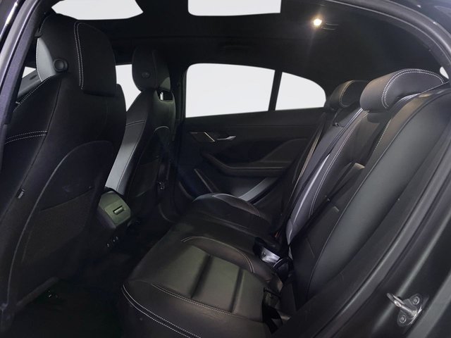 2021 Jaguar I-Pace - Photo 11