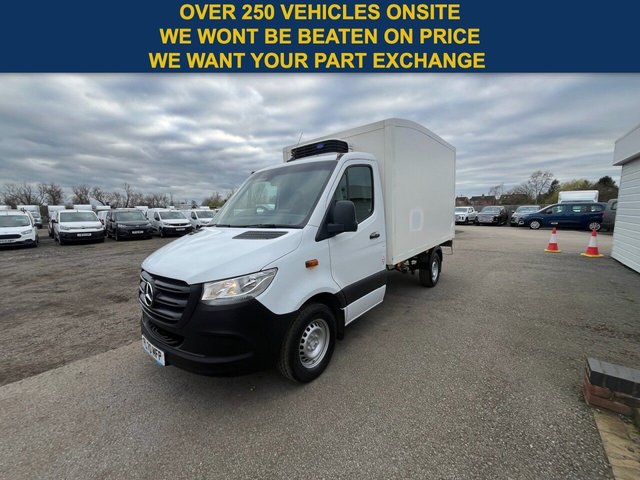 2020 Mercedes-Benz Sprinter 2L Progressive 2dr - Photo 3