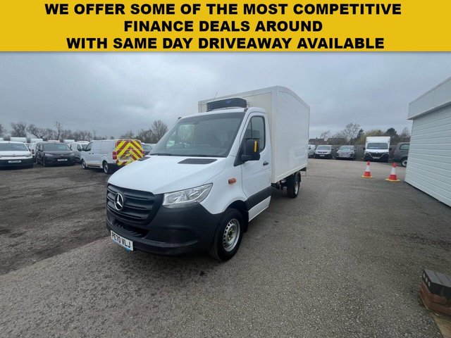 2020 Mercedes-Benz Sprinter 2L Progressive 2dr - Photo 3