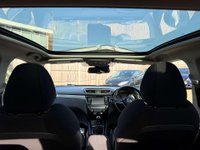USED 2017 67 NISSAN QASHQAI 1.2 Qashqai N-Connecta DiG-T 5dr Long MOT Sat Nav Pan Roof