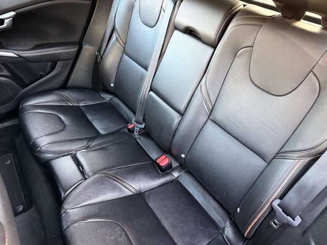 2017 Volvo V40 - Photo 10