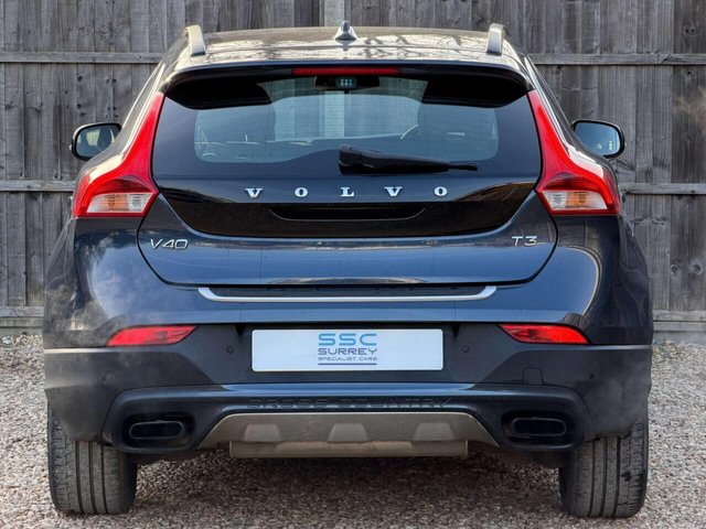 2017 Volvo V40 - Photo 12