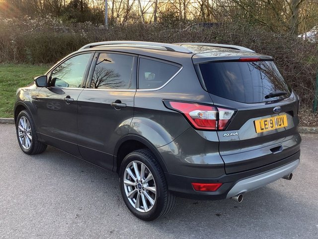 2019 FORD KUGA - Photo 3