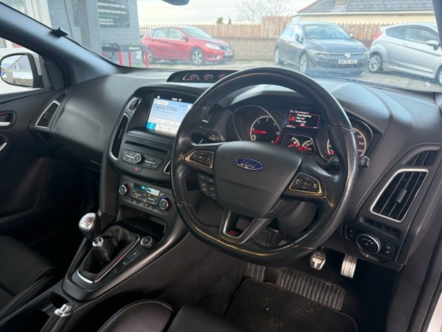 2017 Ford Focus 2L St-3 5dr - Photo 12