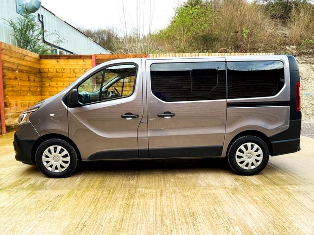 2020 RENAULT TRAFIC - Photo 5