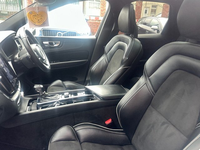 2017 Volvo Xc60 2L R-Design Pro 5dr - Photo 6