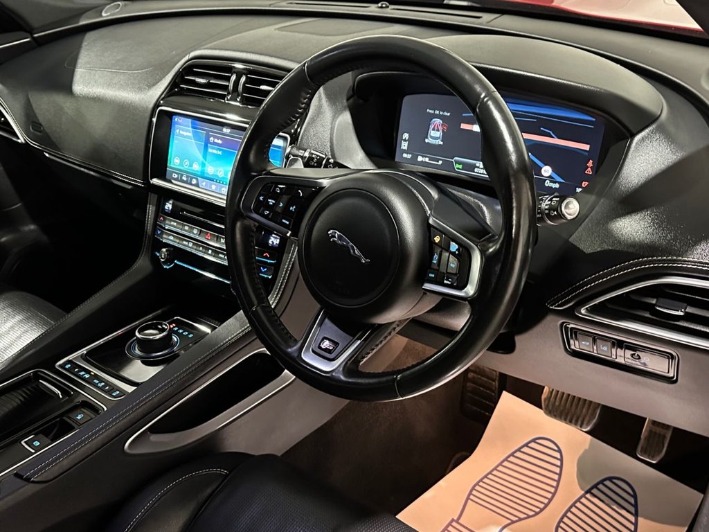 USED 2017 17 JAGUAR F-PACE 3.0 D300 V6 S SUV 5dr Diesel Auto AWD Euro 6 (s/s) (300 ps) 