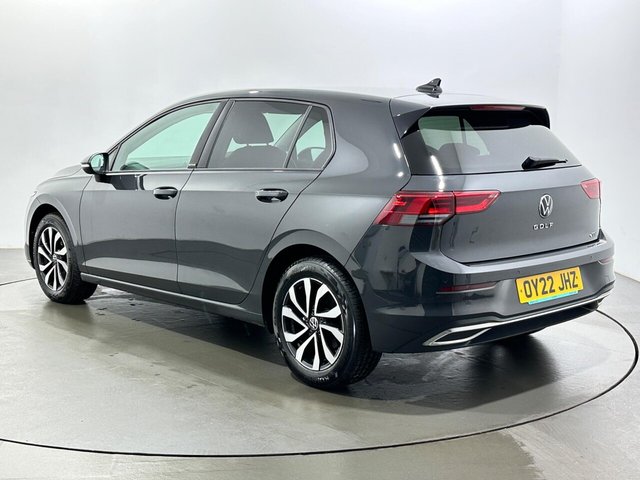 2022 Volkswagen Golf - Photo 6