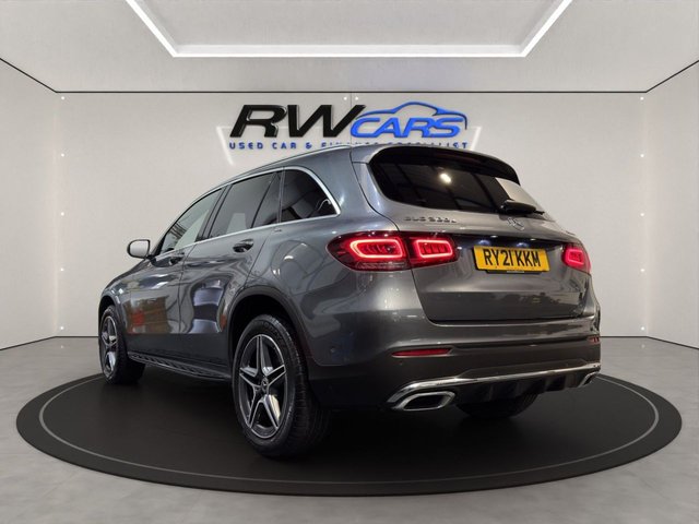 2021 Mercedes-Benz Glc 2L Amg Line 5dr - Photo 3