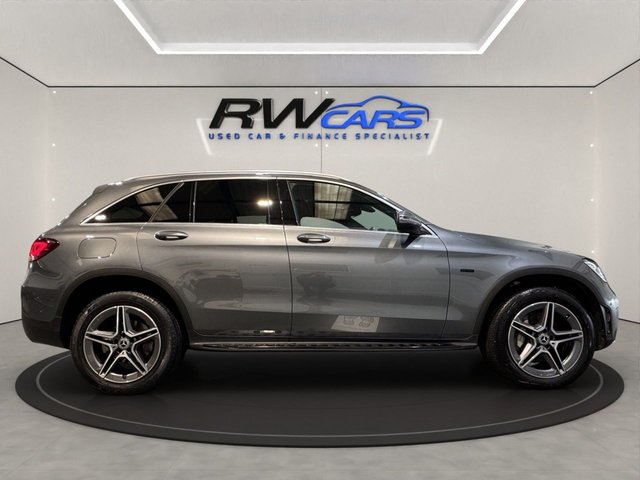 2021 Mercedes-Benz Glc 2L Amg Line 5dr - Photo 6