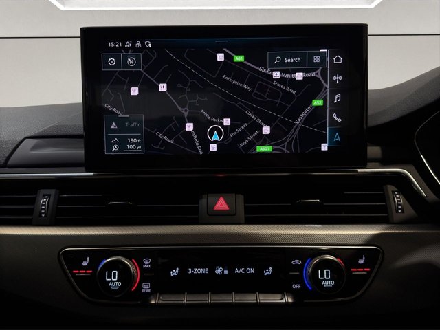 2023 Audi A4 2L Technik 4dr - Photo 10