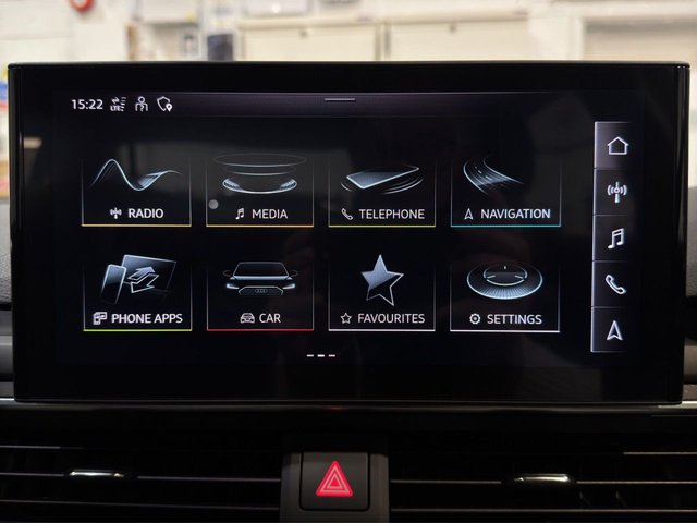 2023 Audi A4 2L Technik 4dr - Photo 11