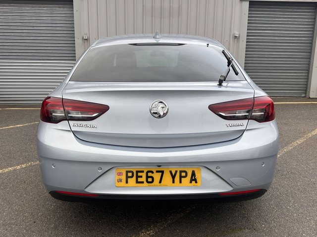 2017 VAUXHALL INSIGNIA - Photo 4