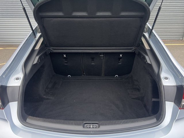 2017 VAUXHALL INSIGNIA - Photo 8