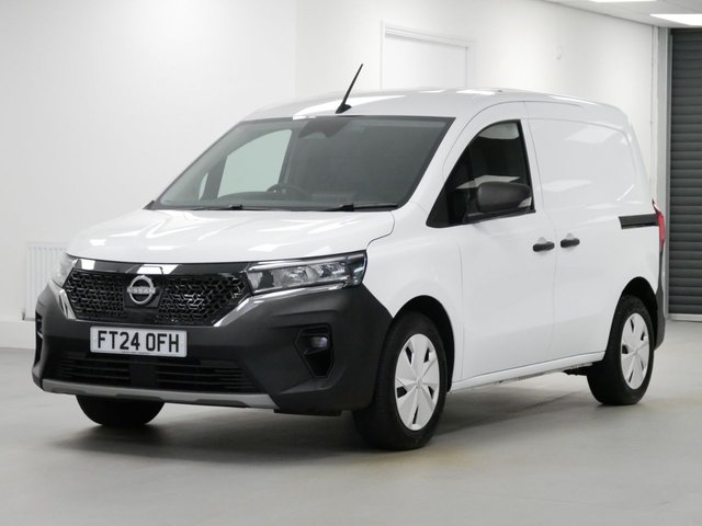 View our Nissan Townstar 90 KWH 45 KWH L1 ACENTA AUTO ELECTRIC 6 DOOR