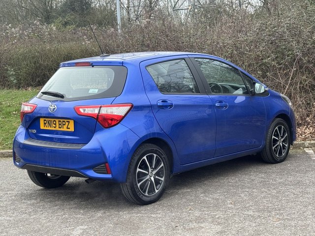 2019 TOYOTA YARIS - Photo 5