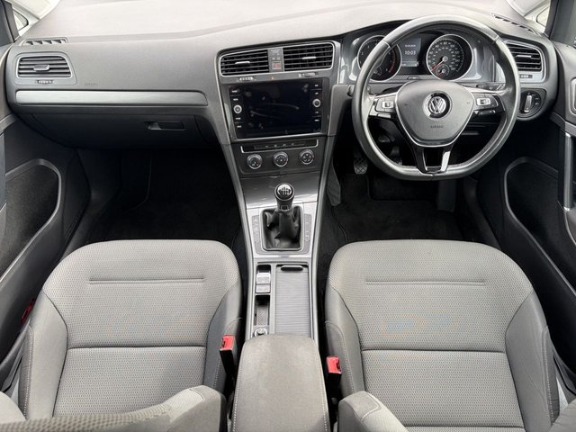 2017 VOLKSWAGEN GOLF - Photo 9