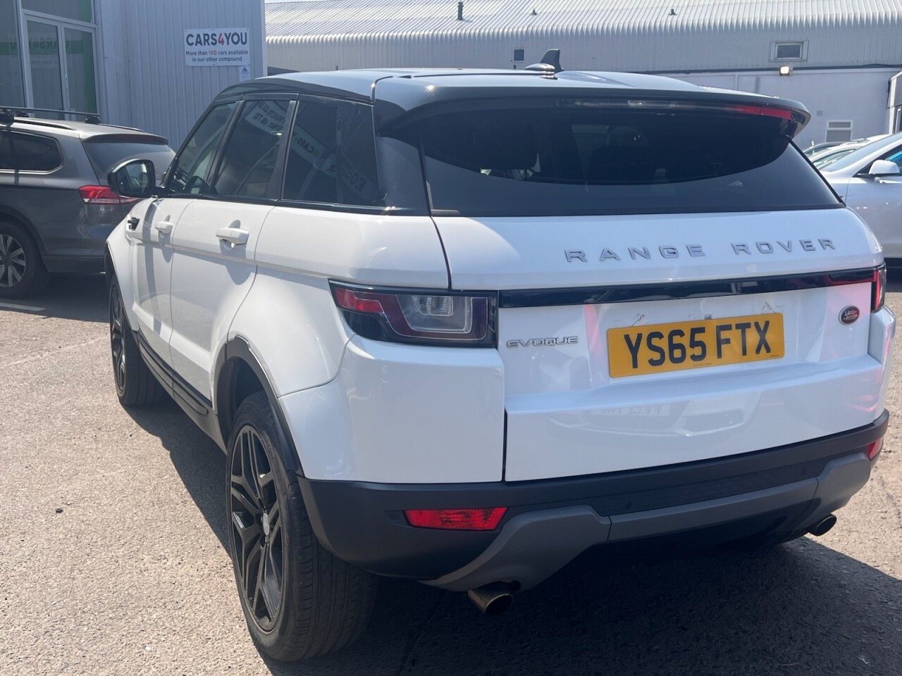 2015 Land Rover Range Rover Evoque thumbnail 14
