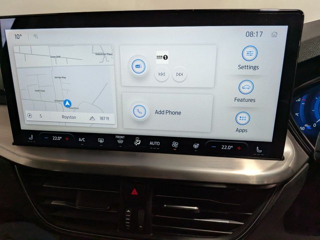 2022 Ford Focus 1L Titanium Vignale 5dr - Photo 2