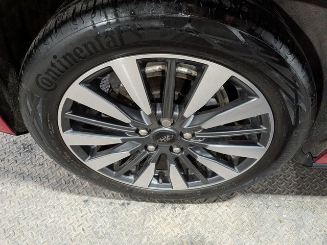 2022 Ford Focus 1L Titanium Vignale 5dr - Photo 6