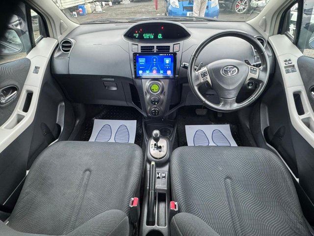 2009 TOYOTA YARIS - Photo 3