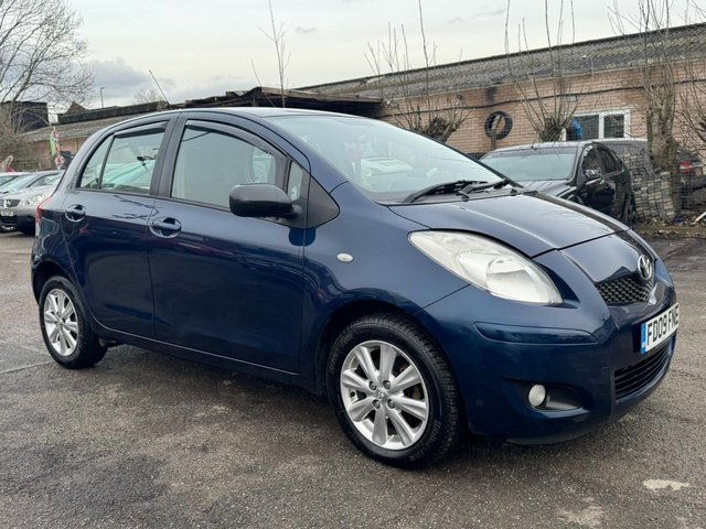 2009 TOYOTA YARIS - Photo 4