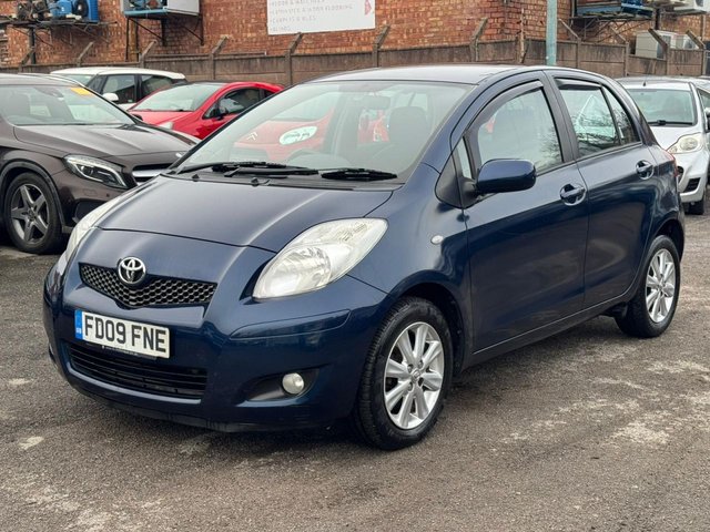 2009 TOYOTA YARIS - Photo 5