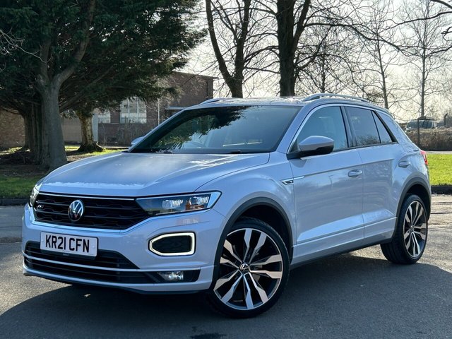 2021 Volkswagen T-Roc 2L R-Line 5dr - Photo 2