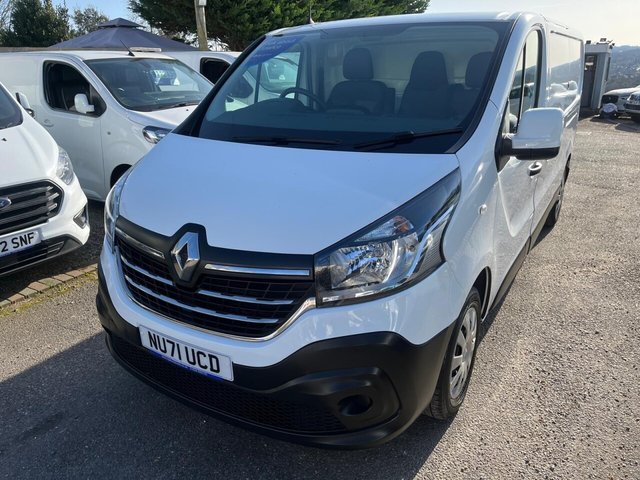 2021 RENAULT TRAFIC - Photo 4