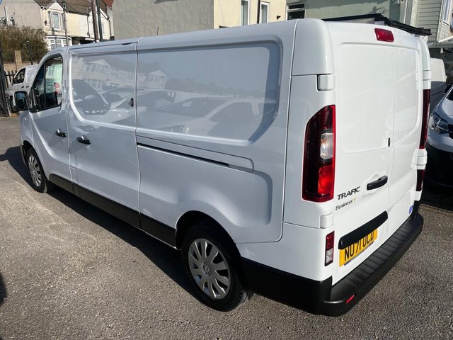 2021 RENAULT TRAFIC - Photo 7