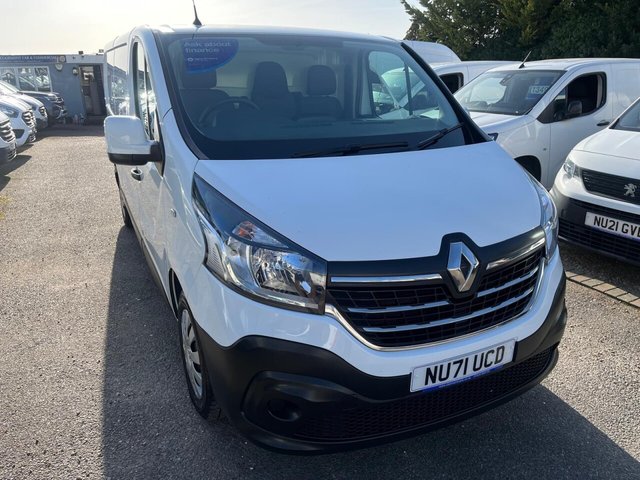 2021 RENAULT TRAFIC - Photo 3