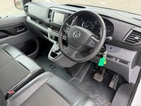 USED 2021 21 VAUXHALL VIVARO 2.0 Turbo D 3100 Sportive Panel Van 5dr Diesel AUTO L2 H1 Euro 6 (s/s) (120 ps) 