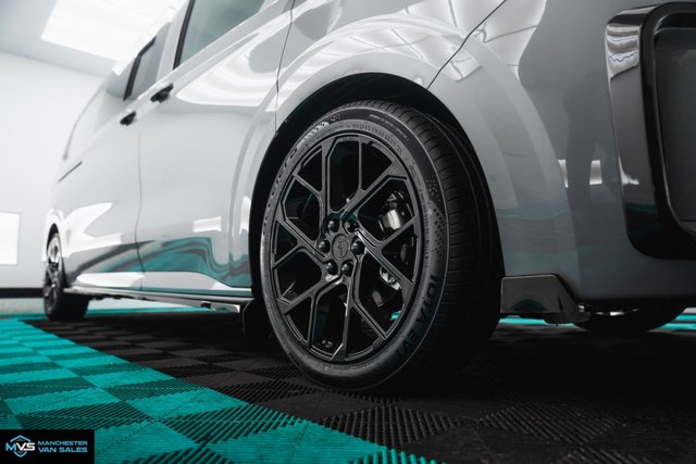 2026 Volkswagen Transporter - Photo 2