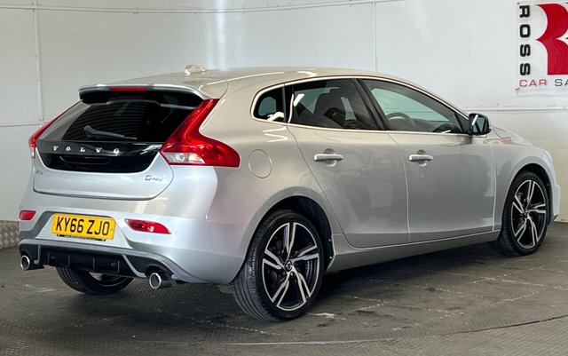 2016 Volvo V40 2L R-Design Pro 5dr - Photo 3