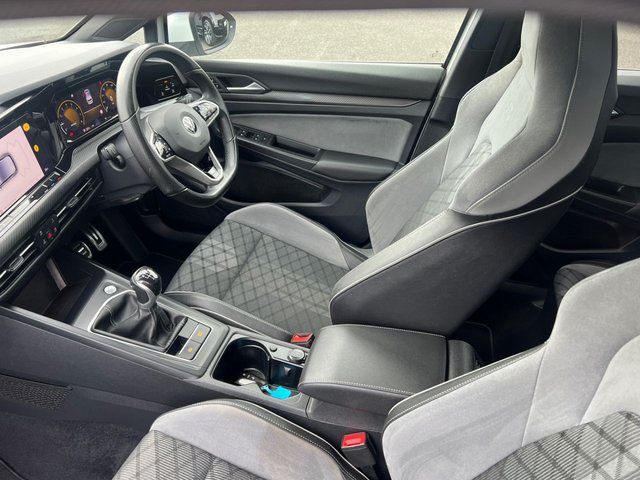 2022 Volkswagen Golf 1.5L R-Line 5dr - Photo 7