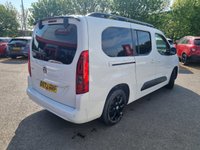 USED 2023 72 VAUXHALL Combo Life Electric 50kWh SE XL MPV 5dr Electric Auto (7.4kW Charger) (136 ps) 