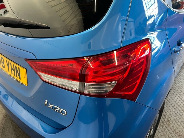 2018 Hyundai Ix20 1.4L Premium Nav 5dr - Photo 12