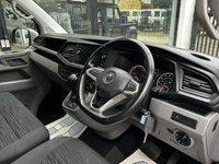 USED 2020 70 VOLKSWAGEN TRANSPORTER SHUTTLE 2.0 TDI SE Minibus Double Cab 5dr Diesel DSG LWB Euro 6 (s/s) (150 ps) 