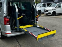 USED 2020 70 VOLKSWAGEN TRANSPORTER SHUTTLE 2.0 TDI SE Minibus Double Cab 5dr Diesel DSG LWB Euro 6 (s/s) (150 ps) 