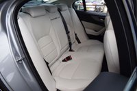 USED 2021 21 JAGUAR XE 2.0 P250i R-Dynamic SE Saloon 4dr Petrol Auto Euro 6 (s/s) (250 ps) PAN ROOF / 1 OWNER / LOW MILES