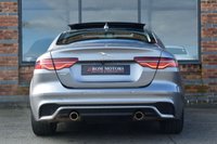 USED 2021 21 JAGUAR XE 2.0 P250i R-Dynamic SE Saloon 4dr Petrol Auto Euro 6 (s/s) (250 ps) PAN ROOF / 1 OWNER / LOW MILES