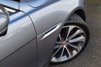 USED 2021 21 JAGUAR XE 2.0 P250i R-Dynamic SE Saloon 4dr Petrol Auto Euro 6 (s/s) (250 ps) PAN ROOF / 1 OWNER / LOW MILES
